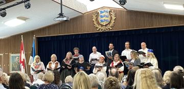 Vancouver mixed choir Läänetuul singing at the Commemoration of the Great Escape